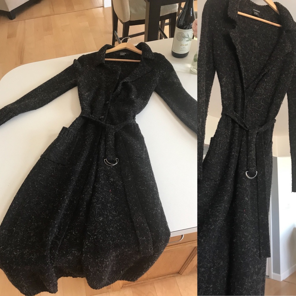 Belted sweater 35% wool,45%rayon,20% acrylic